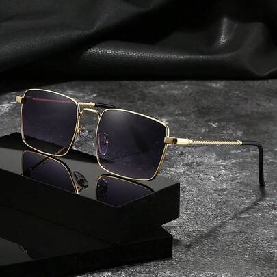 1副金色方形渐变眼镜，螺纹金属镜腿，奢华时尚复古港式风格，适合日常佩戴、商务出行、通勤、摄影等各种场合，四季皆宜，男士时尚眼镜