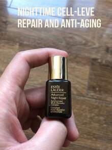 Estée Lauder 密集修护精华液，高级面部精华，有1.5/7/15毫升三种规格可选，3天内对抗“夜间疲劳老化”，提亮肤色26%，2周内减少顽固皱纹10%，提升肌肤紧致度10%，全面修护光损伤，93%的用户认可更快恢复，89%的用户认可效果更佳，蕴含发酵酵母提取物和猴面包树籽提取物，值得信赖的细胞级夜间修护，适合所有肤质。 - 雅詩蘭黛特潤修護肌活精華露 - 查看 7