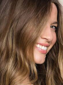 Living Proof 60ml Volumizing Lightweight Shampoo, Liquid Gel Texture, Provides Fullness & Volume, Gentle Cleansing Formula, 60ml/2.0 Fl Oz - 60ML - View 9