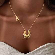 1件新款时尚字母太阳吊坠金色不锈钢链项链，女士款 - 金黃色 - 查看 1