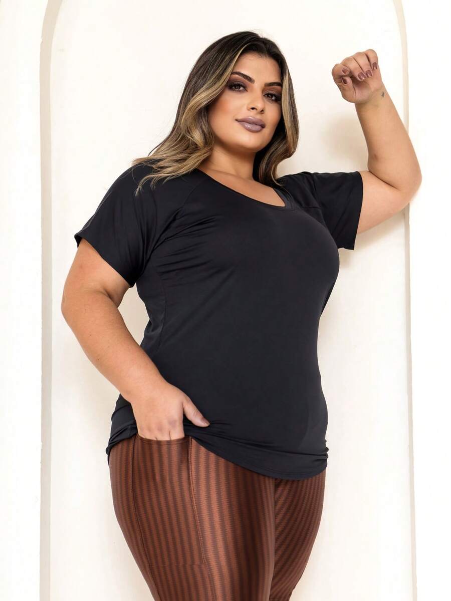 Plus Size Blouse In Lightweight, Comfortable Dry Fit Fabric For Workouts, Fitness, And Casual Sportswear - 黑色 - 查看 1