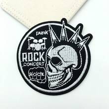 时尚升级：5 件装朋克摇滚吉他刺绣贴片 | 摇滚风刺绣装饰，适用于夹克、乐队 T 恤、包包和鞋子 - C - 查看 9