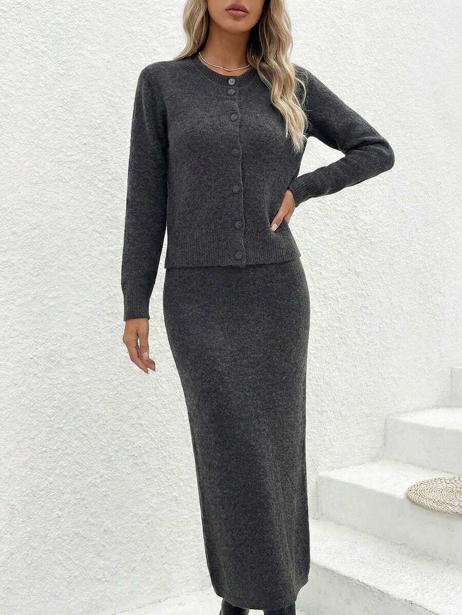 Ensemble cardigan tricoté élégant pour femmes, pull à manches longues de couleur unie et jupe mi-longue deux pièces, polyvalent pour le port casual en automne/hiver - Gris foncé - Voir 1