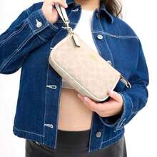 Coach Nolita Printed Women's Single Shoulder Handbag CW426IMXDM - 沙黃色配白色CW426IMXDM - 查看 2