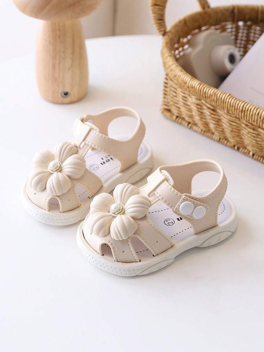 1双幼儿女童花朵公主凉鞋，软底学步鞋 - 白色 - 查看 1