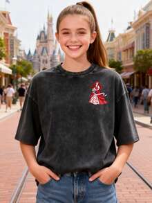 This Disney Women's T-Shirt Features A Creative Double-Sided Cartoon Print Of The Number "67" From Ariel, The Princess Of Disney. It's A Spring/Summer Style Round-Neck Retro-Style Washed Cotton T-Shirt, Made Of Soft And Comfortable Pure Cotton Fabric, Suitable For Everyday Wear, Shopping, Travel, And Casual Occasions. It Also Makes A Wonderful Gift. - màu đen - Xem 2