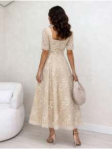 Sophisticated 3D Lace Dress With Premium Luxury 3/4 Sleeves And Unique Details, Perfect For Evangelical Weddings And Parties. - Màu be - Xem 3