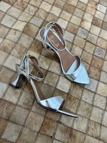 Low-Heeled Sandal With A Pointed Toe And Cup Shape. - Silver - View 3