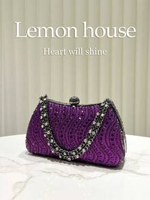 1 chiếc ví cầm tay màu tím đính đá lấp lánh sang trọng, kiểu dáng hộp thanh lịch, thích hợp cho các dịp trang trọng như đám cưới, tiệc tùng, dạ hội, tiệc cocktail và các lễ kỷ niệm. - Màu tím - Xem 4