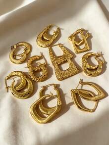 18件套18K镀金不锈钢优雅耳环，多元素设计，闪耀夺目。适合日常佩戴和特殊场合，是送给女士的理想礼物。 - 金色 - 查看 4