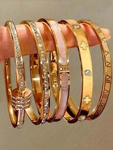 Bracelet pour femme plaqué or 18 carats, bracelet manchette empilable avec chiffres romains et trèfle à quatre feuilles, bijou pour un port quotidien et en cadeau - Doré - Voir 2