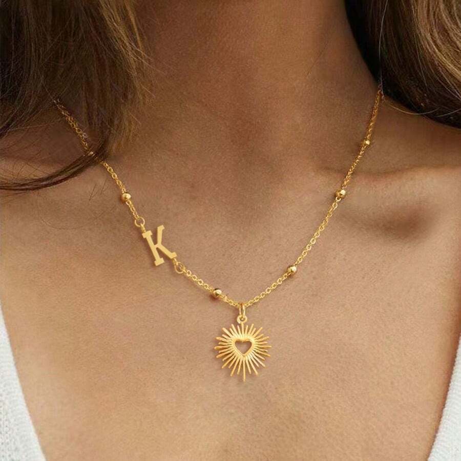 1件新款时尚字母心形太阳吊坠金色不锈钢珠链项链，女士款 - 金黃色 - 查看 1