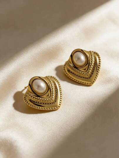 1 para złotych kolczyków z perłami w kształcie trójkąta i serca, eleganckie do noszenia na co dzień lub na przyjęcia, idealny prezent na święta lub urodziny. Zestaw kolczyków, damski zestaw kolczyków, luksusowa, pozłacana biżuteria, damskie akcesoria plażowe, kolczyki plażowe