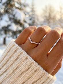 1枚925纯银浅V形镂空戒指，时尚精致水晶耳环，优雅首饰 - 戒指 - 查看 6