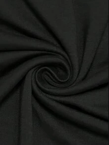 Camiseta Estampa Gato Sombrio com Lua Cheia, Arte Minimalista Dark em Preto e Branco, Visual Misterioso e Elegante, Camisa Masculina Estilo Gótico Contemporâneo, Ilustração Simples e Impactante, Ideal para Quem Curte Moda Dark Clean, Estética Noturna e Peças Atemporais com Forte Identidade Visual - Preto - Visão 3