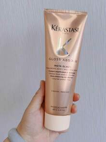 Kérastase GLOSS ABSOLU 瞬间亮泽护发素，250毫升/8.45液体盎司 - 100小时持久柔顺亮泽，先进的双重锁水保湿技术，165%深层保湿成分和161%抗毛躁亮泽成分，注入透明质酸和野玫瑰提取物，温和滋养并修复长而毛躁的头发，易于冲洗，不油腻配方。 - 卡詩釉光玫瑰精華露 - 查看 6