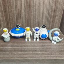 Space Theme Toy Car With Press Function, Includes Space Station, UFO Toy Car And Astronaut, Suitable As Birthday Gift For Boys - White - View 5