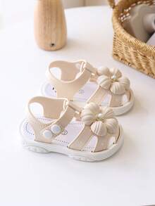 1双幼儿女童花朵公主凉鞋，软底学步鞋 - 白色 - 查看 5