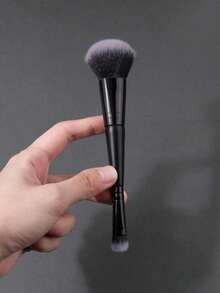 1pc Black Wooden Handle Dual-Ended Blush Brush & Eyeshadow Brush, Soft Fluffy Bristles For Natural Makeup, Daily Makeup Essential - Black - View 6