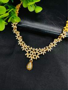 1 Set Fashion Women's Gold-Plated Pendant Necklace Jewelry Set 4pcs, Middle Eastern Dubai Bridal Wedding Accessories, Gift For Valentine's Day, Mother's Day, Holiday, Necklace, Earrings, Bracelet, Ring - Yellow Gold - View 3