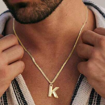 1 pieza Collar con colgante de inicial de moda, cadena de acero inoxidable dorado simple para hombres