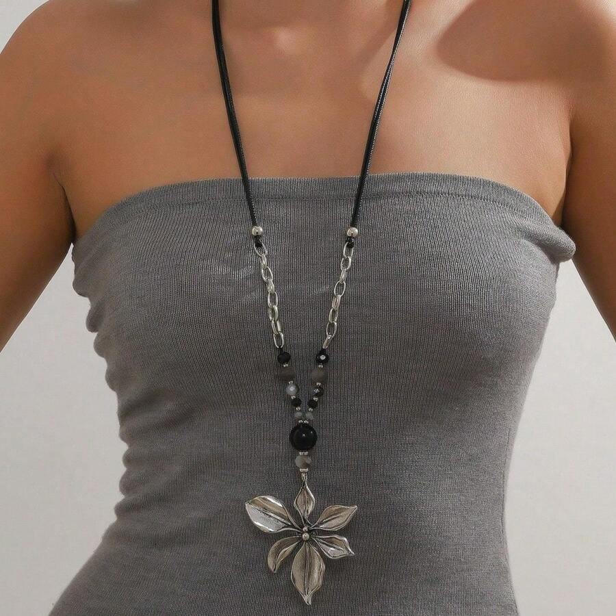 1pc Women's Fashion Pendant Necklace, Vintage Minimalist Floral Pendant Beaded Sweater Chain, Suitable For Women's Casual Daily Wear, Holiday Gift - Antique Silver - View 1