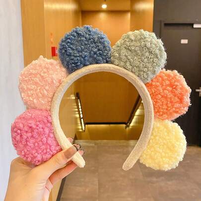 1个女士多色毛绒向日葵发箍，休闲甜美，适合日常佩戴