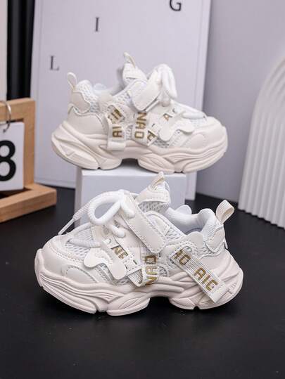 1双男女通用新款透气网面平底运动鞋，减震防滑户外跑步鞋，时尚百搭学生休闲运动鞋，轻便厚底运动鞋，适合所有季节