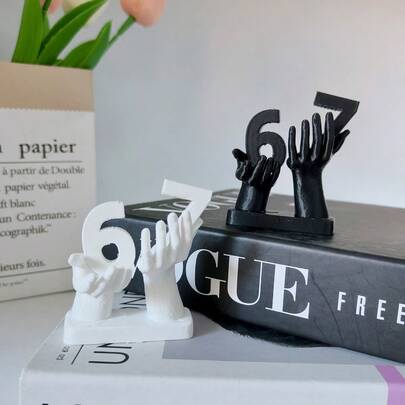 1pc Creative Hand-Shaped Decorative Figurine, Numeric 67 Design 3D Printed Home Decor, Suitable For Office Desk, Perfect Gift
