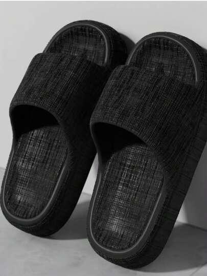 时尚简约条纹纹理INS风女式拖鞋 - 适合学生/男女通用，适用于办公室/浴室/居家/酒店/公寓/旅行/室内外/宿舍等多种场合，是乔迁新居/情侣礼物/旅行必备的理想之选。厚底设计，柔软舒适轻便，易于清洁，长时间穿着不易疲劳，多巴胺配色，四季皆宜。