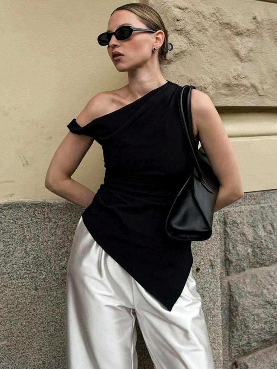 Top de hombro único irregular de color liso para mujer, estilo elegante y moderno - Negro - Ver 1