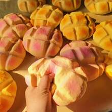 超柔软慢回弹菠萝包捏捏乐玩具，逼真面包减压玩具，吸水性强，湿润柔软，网红同款 - 彩色 - 查看 5