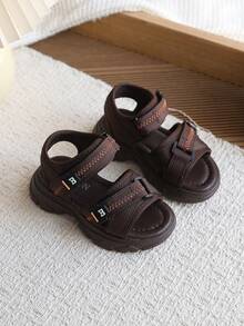 Dép xăng đan màu đen tiện dụng cho bé trai, hàng mới về mùa hè, đế dày chống trơn trượt, quai dán, giày đi biển ngoài trời cho trẻ em. - màu nâu - Xem 2