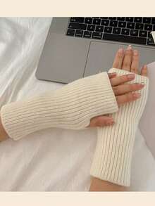 一双露指手套，时尚简约设计，男女通用，触屏针织连指手套，适合运动、骑行、写作、户外活动、聚会等场合，保暖防风，是冬夏送给亲朋好友的绝佳礼物。 - 白色 - 查看 10