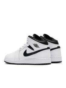 Nike Women Sneakers&Baseball Caps Mid Panda White Leather Black Details Perforated Toebox Breathable Outsole DQ8423-132&FB5625-084 - 白色-灰色 - 查看 5