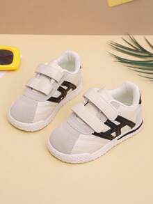 1 Pair Unisex New Minimalist Design Low-Top Flat Soft Bottom Non-Slip Casual Sneakers, Fashion Versatile Children Walking Shoes Suitable For All Seasons - Black - View 4