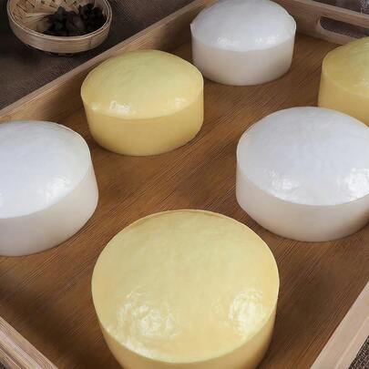 1 pieza Juguete apretable de slime de mantequilla - Juguete apretable de rebote lento con aroma a leche de coco para aliviar el estrés - Juguete apretable esencial para trabajadores de oficina - Juguete apretable elástico y adhesivo - Regalo para cumpleaños/festividades/Pascua/Halloween/Día de San Valentín/Navidad