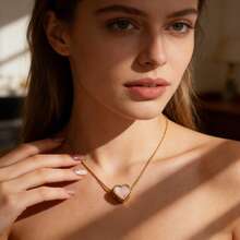 Dây chuyền mặt hình trái tim vàng tối giản | Vòng cổ choker chống nước bằng thép không gỉ | Trang sức nhỏ nhắn, nhiều màu sắc dành cho nữ - Vàng - Xem 2