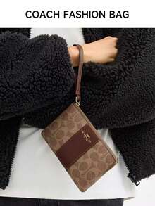 Coach 小号拉链装饰银色字母Logo经典PVC腕包钱包 - 棕色 - 查看 9