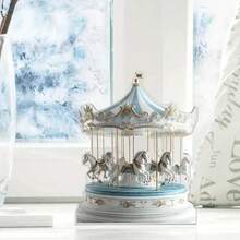 优雅的亚克力旋转木马音乐盒，饰以金色骏马，适用于客厅、卧室、书房或办公室——是理想的友谊纪念礼物，嘉年华主题多功能装饰品，办公室装饰 | 梦幻装饰 | 艺术工艺品，波西米亚风格装饰 - A - 查看 5