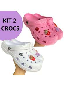 2 PARES BABUCHE LEVE MACIO COM PINS CROCO CONFORTAVEL - BRANCO E ROSA - Visão 1