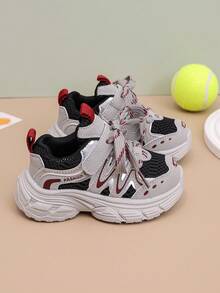 1 Pair Unisex New Breathable Mesh Flat Sneakers, Soft Sole Non-Slip Casual Shoes, Fashion Versatile Student Running Shoes, Lightweight Chunky Sneakers Suitable For All Seasons - Black - View 3