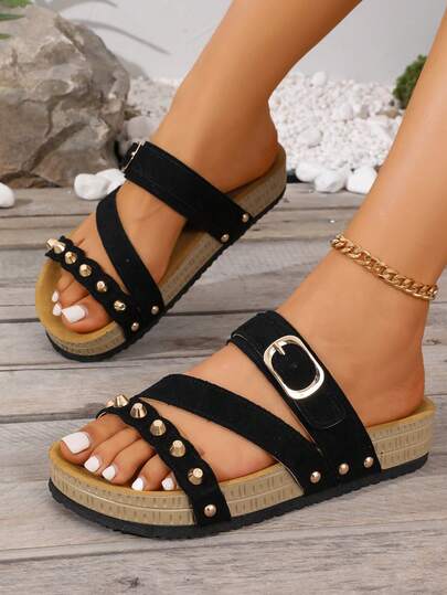 Nuevas sandalias de verano para hombres con remaches, sandalias con hebilla ajustable antideslizante y suela gruesa, zapatos de playa para exteriores de talla grande, zapatos romanos retro con remaches de ante, sandalias casuales con suela de corcho suave y transpirable