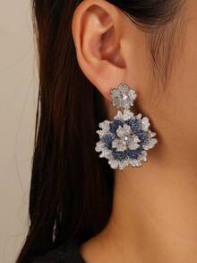 一对奢华珠宝风格铜质微镶嵌立方氧化锆花朵吊坠耳环，适合搭配晚礼服和派对服饰 - 垂墜式耳環 - 查看 2