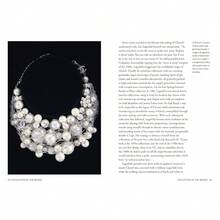 The Little Book Of Chanel By Lagerfeld: The Story Of The Iconic Fashion Designer (Little Books Of Fashion, 15) - 預設 - 查看 3