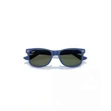 Ray-Ban Kids New Wayfarer Sunglasses, RB9052S |  | Kids Fashion Glasses - Cao su xanh - Xem 5