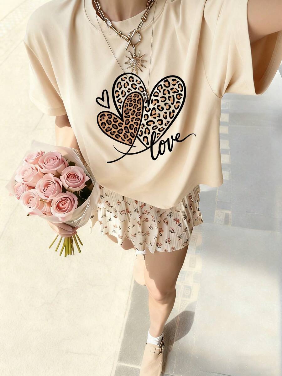 Ladies Valentine's Day, Summer New Simple LOVE Letter Leopard Heart-Shaped Print Casual Vacation Style Loose Multi-Functional Round Neck Camel Short T-Shirt, Suitable For Daily Wear And Holiday On Valentine's Day - Apricot - View 1