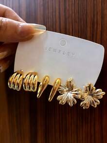 3-9 Pairs Vintage Gold-Plated Earring Set: Includes Textured Teardrop, Smooth C-Hoops, 3D Floral, And Ginkgo Leaf Designs To Meet All Wearing Occasions From Commute To Date Night To Party - Gold - View 12