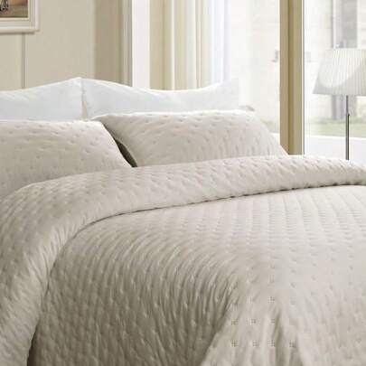 Gewatteerde sprei + 2 kussenslopen, bedrukt voor lente, zomer, herfst en winter. 100% microvezel, 150 x 150 cm.