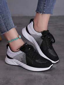 Women's Breathable Mesh Sports Shoes With Lightweight Design - 黑色 - 查看 4